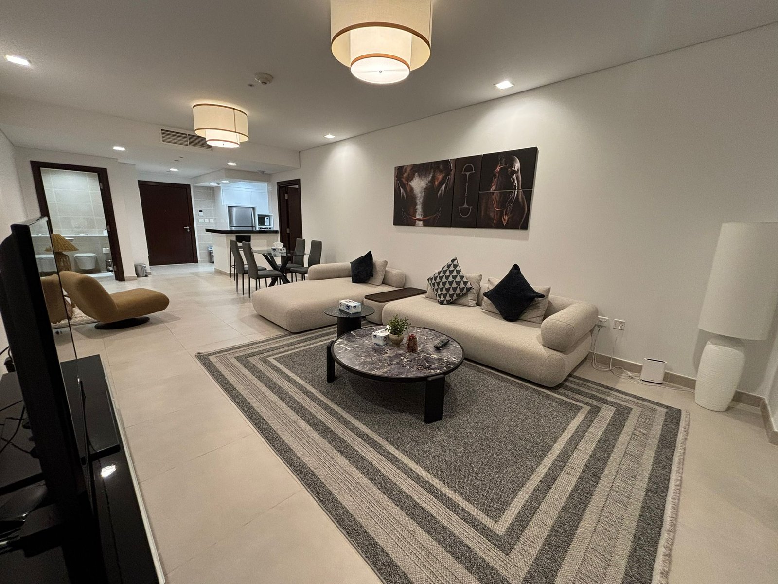 شقة فاخرة في فيفا بحرية